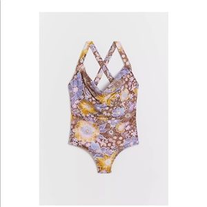 Alana Gunn Wilandra  one piece bathing suit 🩱
